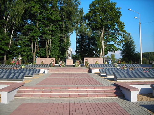 Мемориал в городе Духовщина Смоленской области Мемориал в городе Духовщина Смоленской области