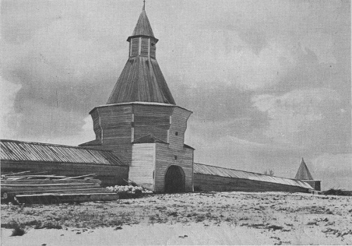 Главная башня Николо-Корельского монастыря Главная башня Николо-Корельского монастыря